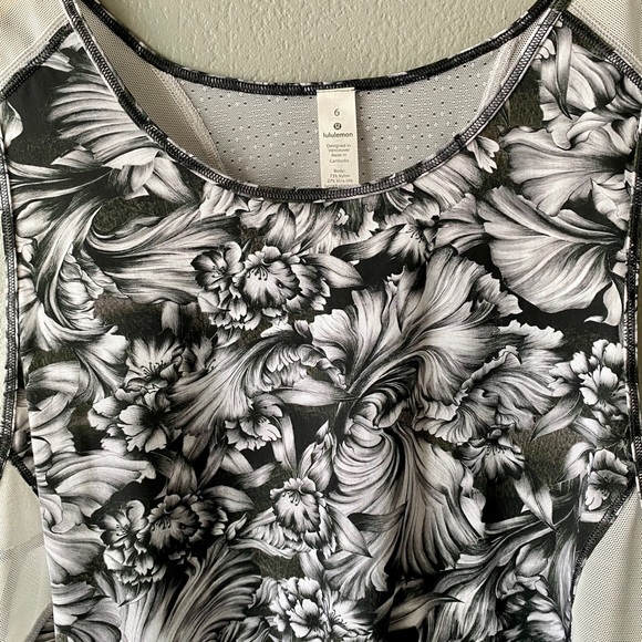 Lululemon tie back sculpt tank - Picture 5 of 8